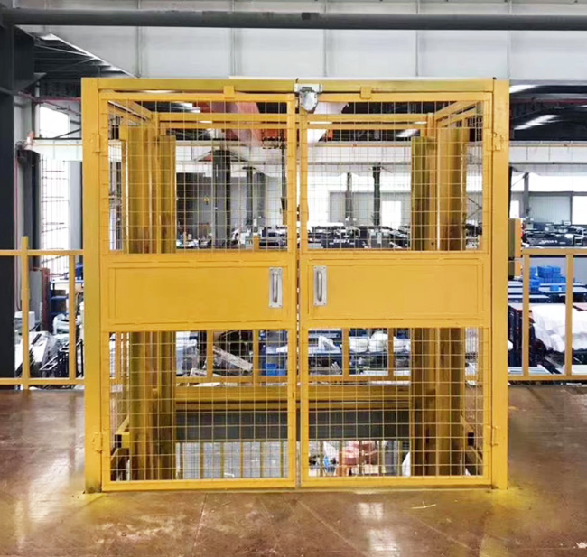 乐平智能导轨式升降机亮相