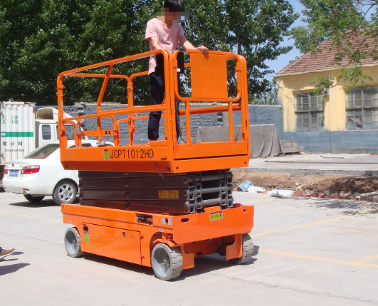 乐平移动式升降平台规格与使用规范